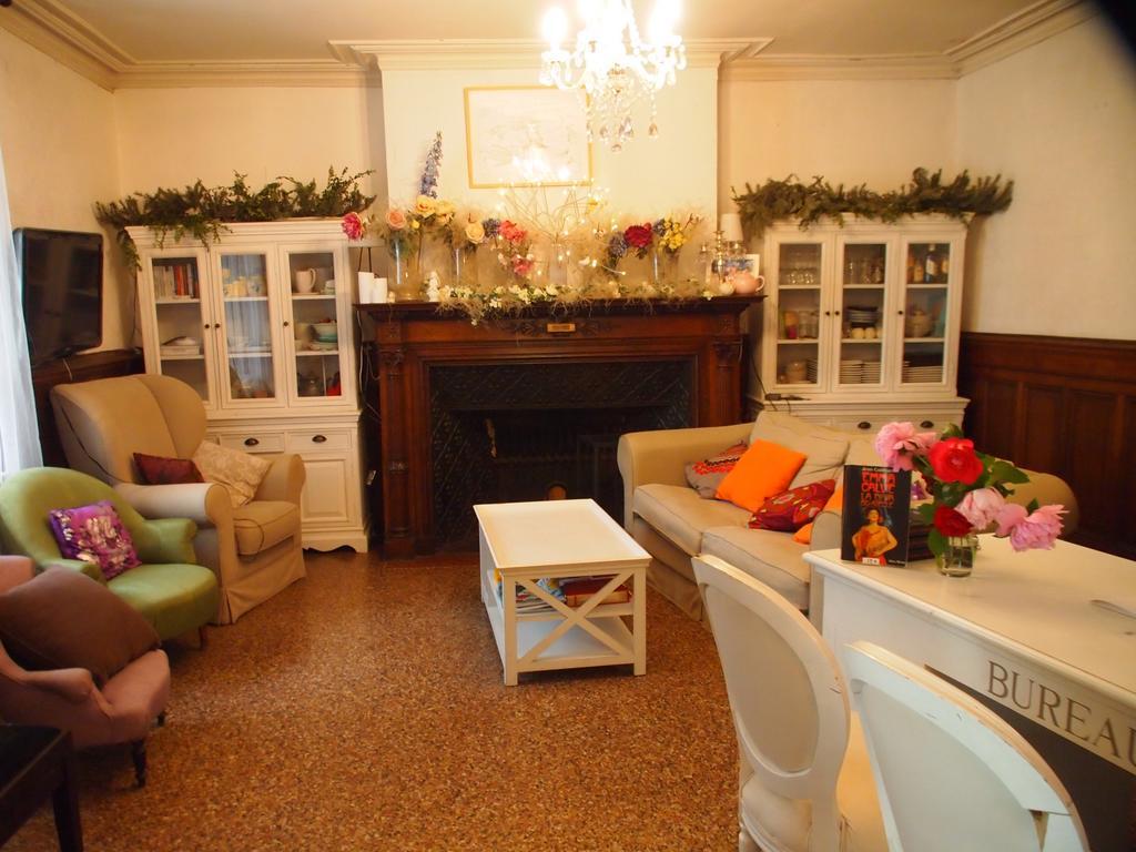 مييو Hotel Emma Calve المظهر الخارجي الصورة