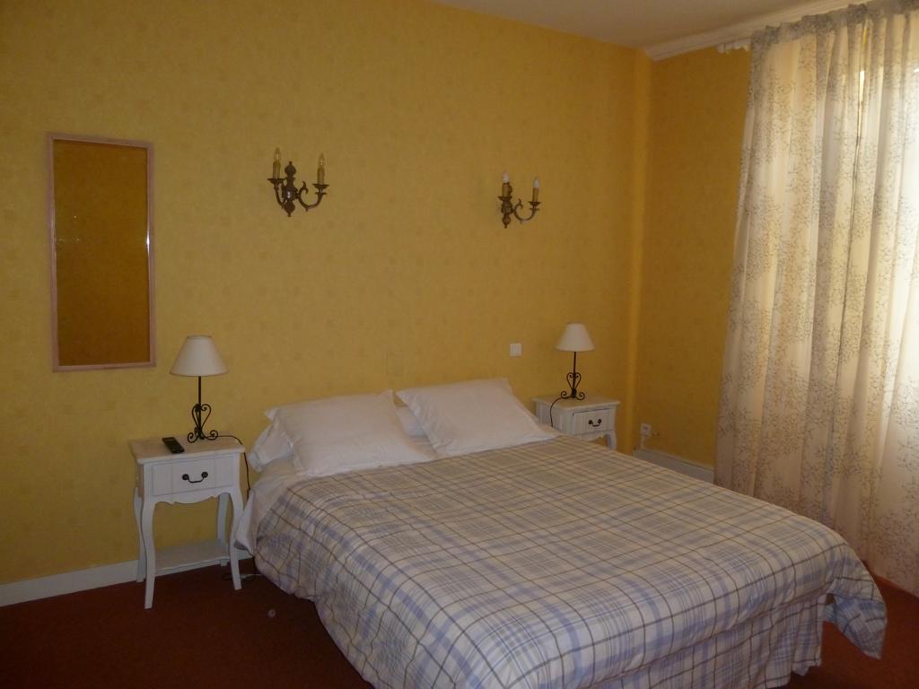 مييو Hotel Emma Calve الغرفة الصورة